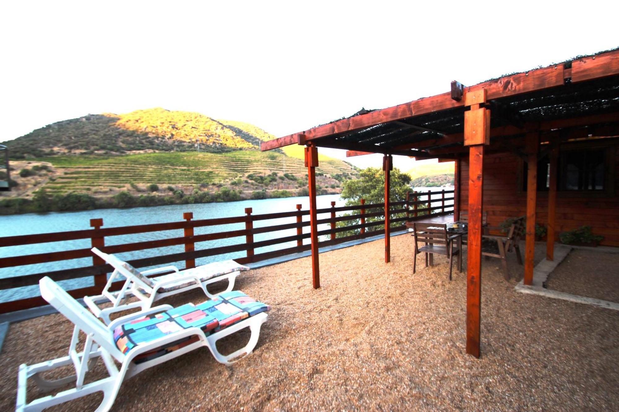 Douro Yacht Charter & Bungalows เซาโจเอา ดา เปชเกรา ห้อง รูปภาพ