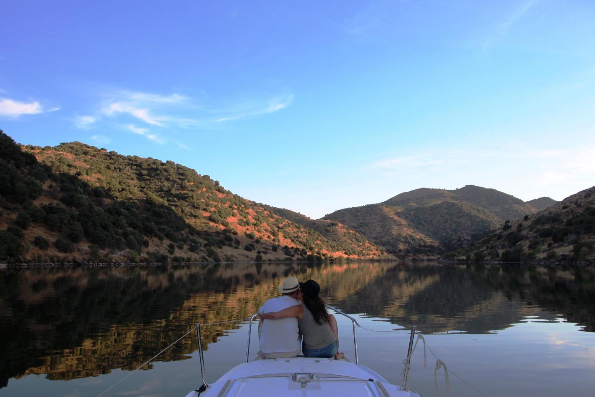 Douro Yacht Charter & Bungalows เซาโจเอา ดา เปชเกรา ห้อง รูปภาพ